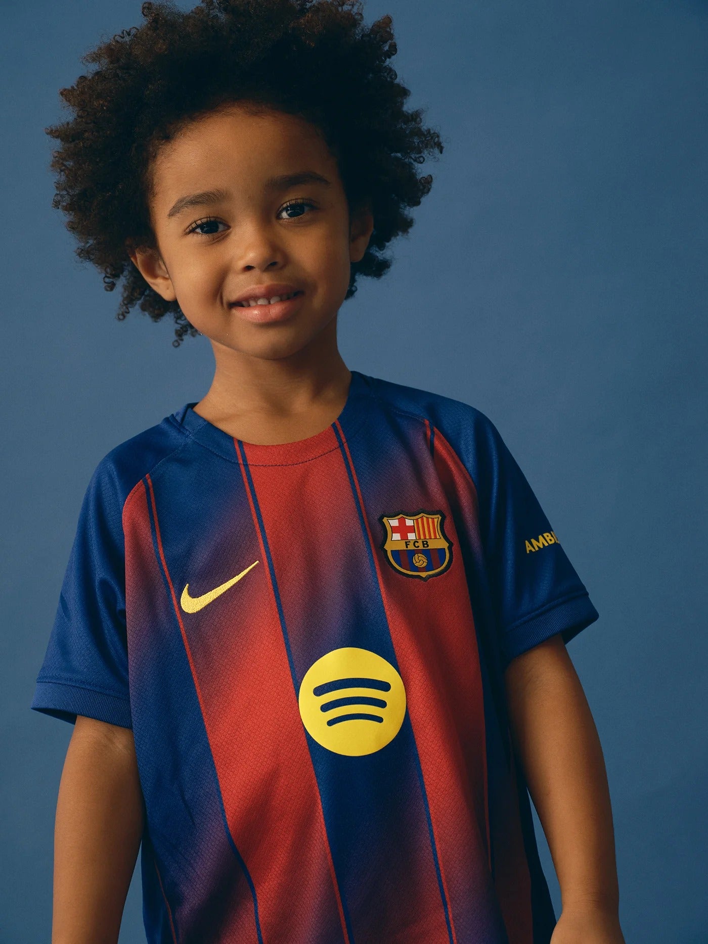 Barcelona Home Children's Full Kit 2025/26 (2 Piece)